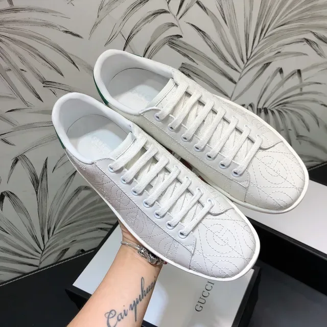 Gucci Ace সাদা ও সবুজ সেলাই মনোগ্রাম লাইফস্টাইল স্নিকার 6