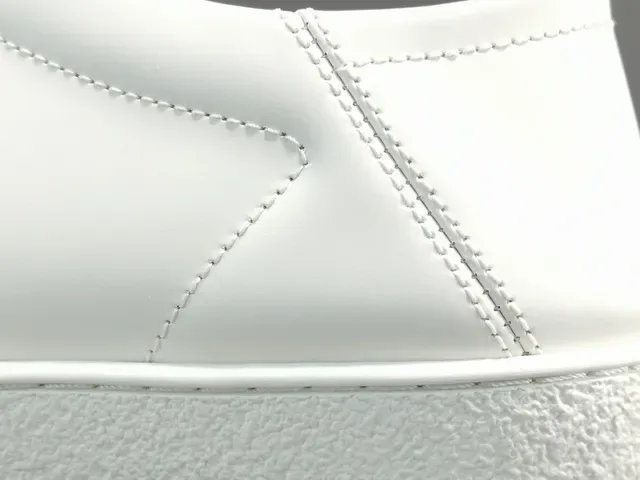 Gucci Ace Blanc Vert Rouge Web Stripe Bee Embroidery sneakers lifestyle 3