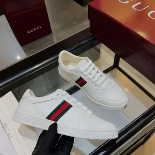 Gucci Ace White Green Red Web Stripe Lifestyle Sneakers — catalogue photo via WWTop Yupoo