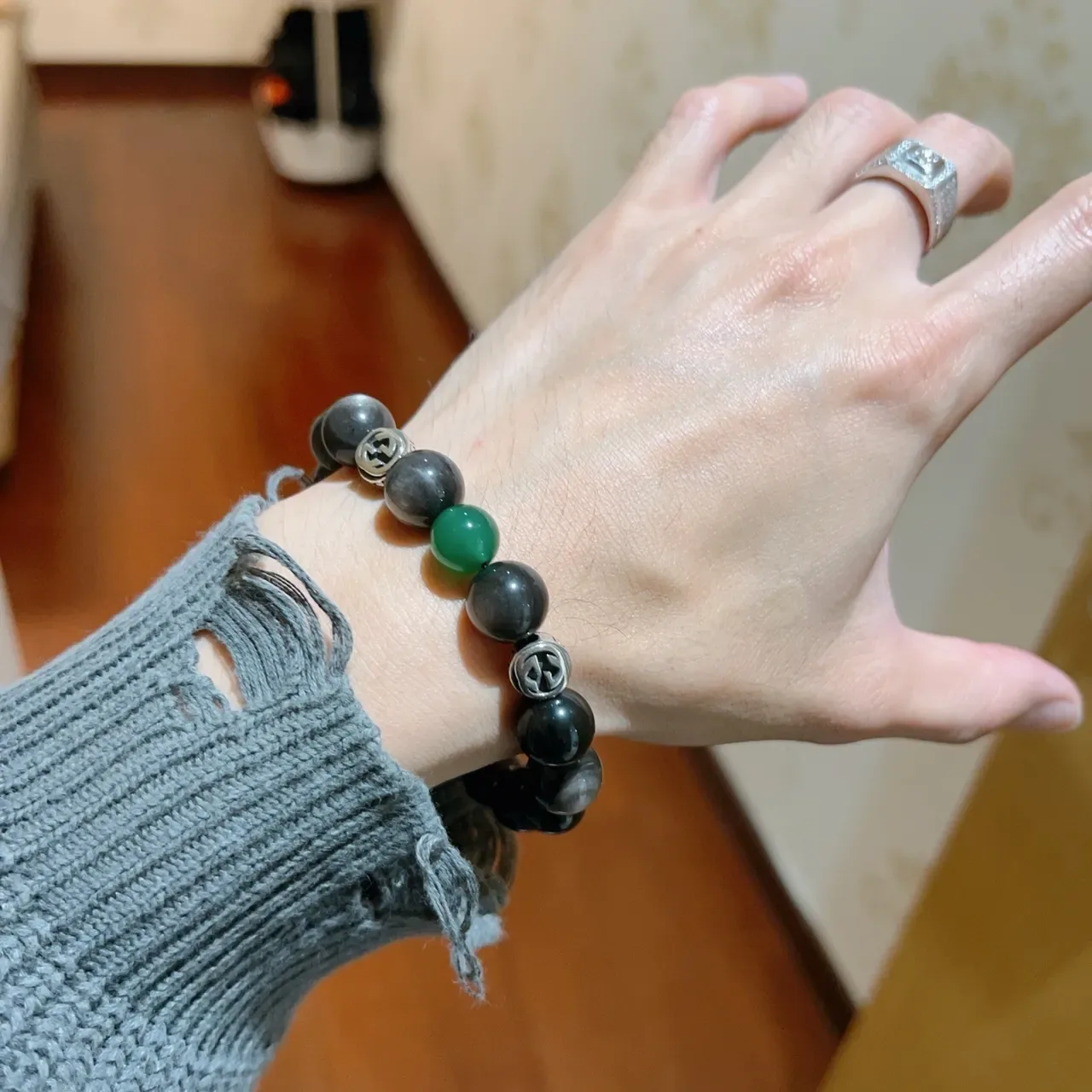 Gucci Pulseira de contas preto e verde elástica 2