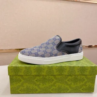 Gucci Beige Black GG Supreme Lona Slip-On Construcción Lifestyle Sneakers