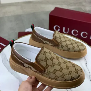 Gucci বেইজ বাদামী GG মনোগ্রাম ক্যানভাস চামড়া ট্রিম লোফার