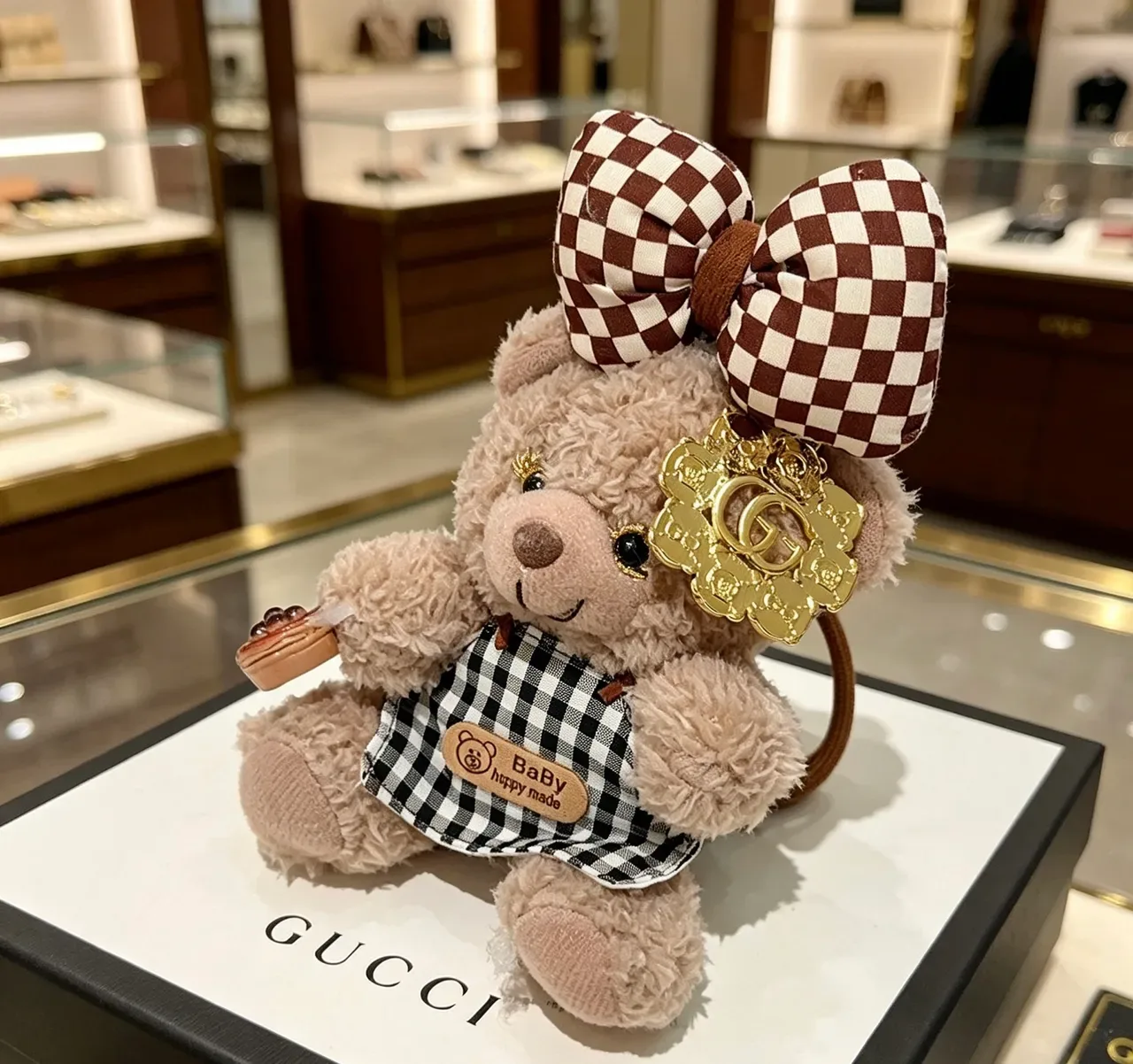 Gucci 米棕色毛绒泰迪熊格子蝴蝶结手提包 5