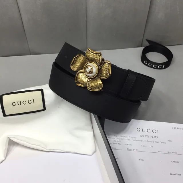 Gucci Ceinture en Cuir avec Boucle Florale Noir Or et Hardware 2