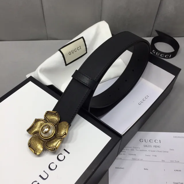 Gucci Ceinture en Cuir avec Boucle Florale Noir Or et Hardware 4