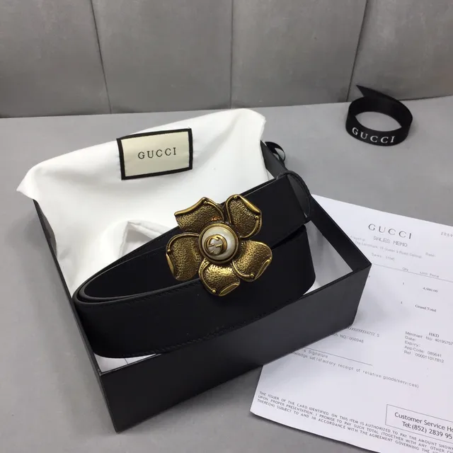 Gucci Ceinture en Cuir avec Boucle Florale Noir Or et Hardware 5