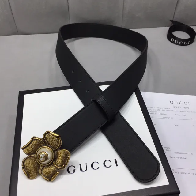 Gucci Ceinture en Cuir avec Boucle Florale Noir Or et Hardware 6
