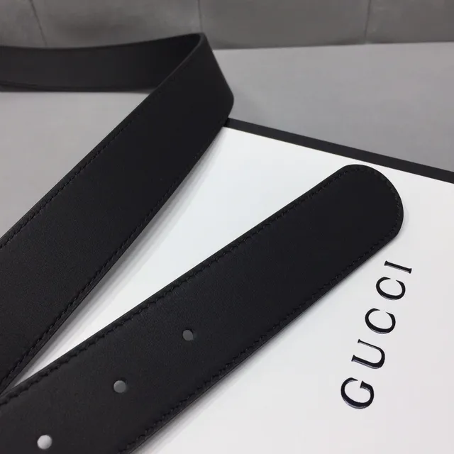 Gucci Ceinture en Cuir avec Boucle Florale Noir Or et Hardware 7