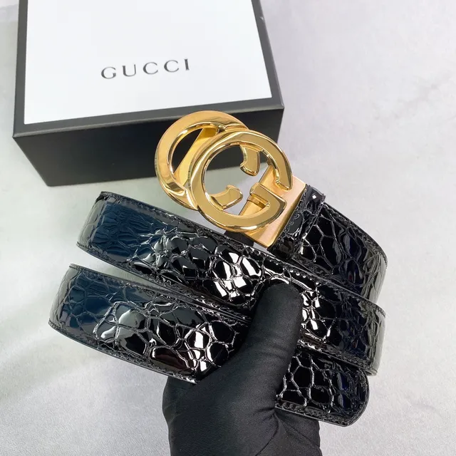 Gucci Ceinture en Cuir de Textures Duales avec Boucle Interlocking G Or Noir 4