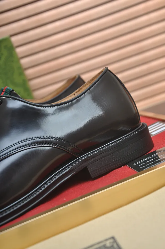 Gucci Brown Beige Cap-Toe Polished Leather Oxford Shoes 2