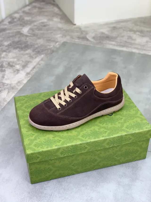 Gucci 棕色麂皮系带休闲鞋 4