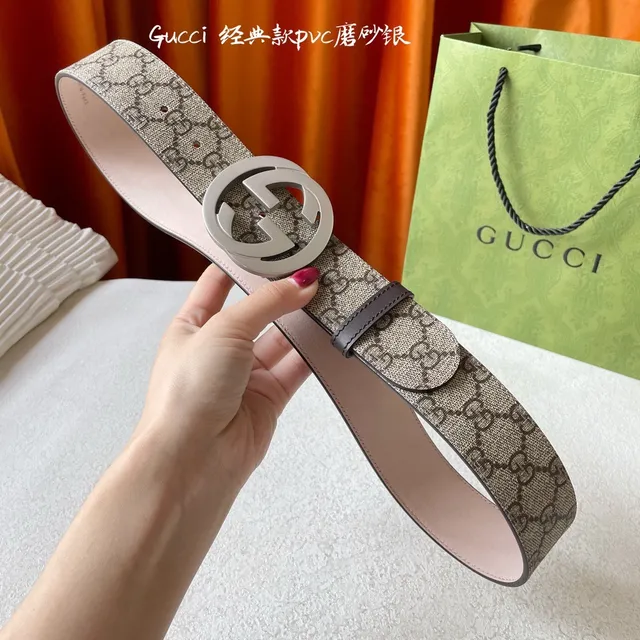 Gucci Classic Beige Silver Interlocking G Buckle GG Monogram Canvas Leather Belt 2