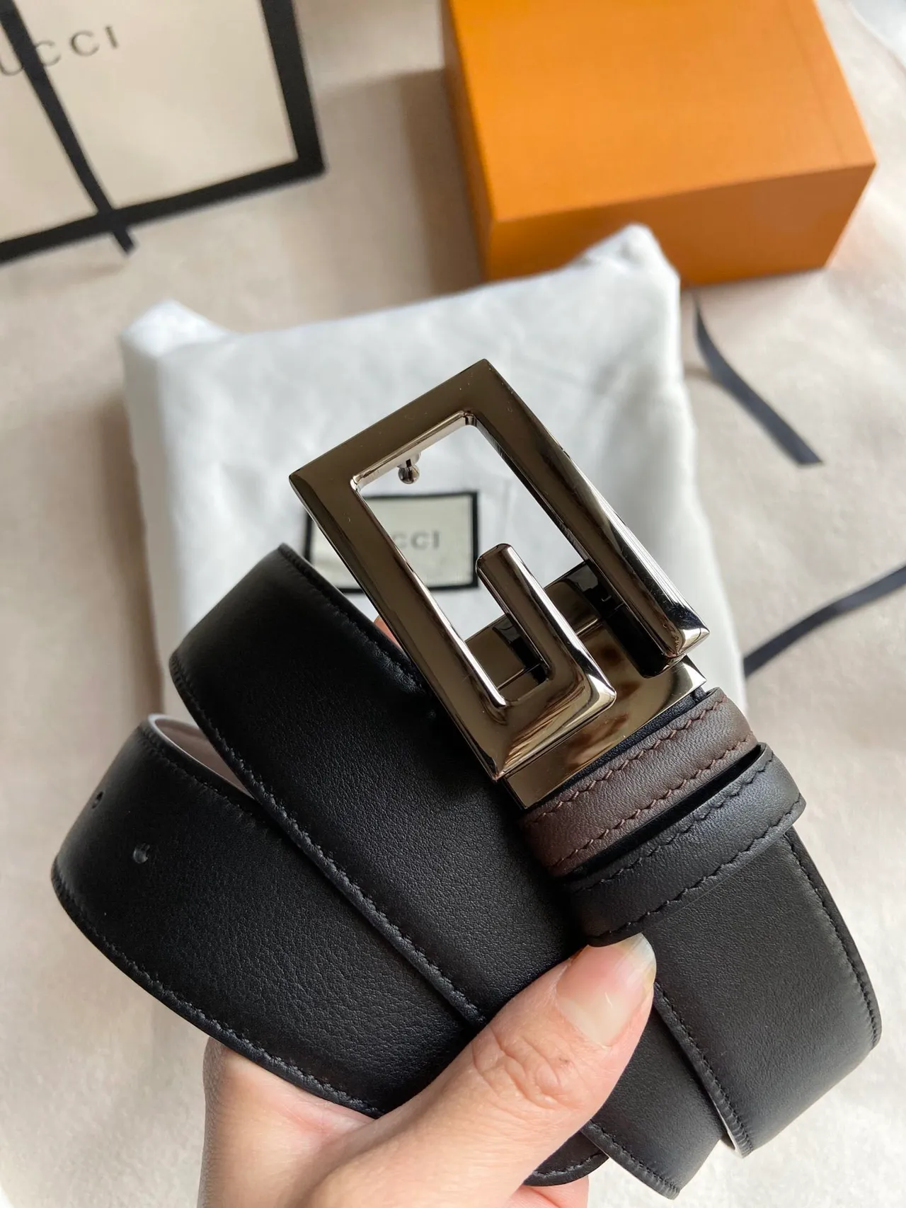 Gucci Double G Cinto de couro preto e marrom 6