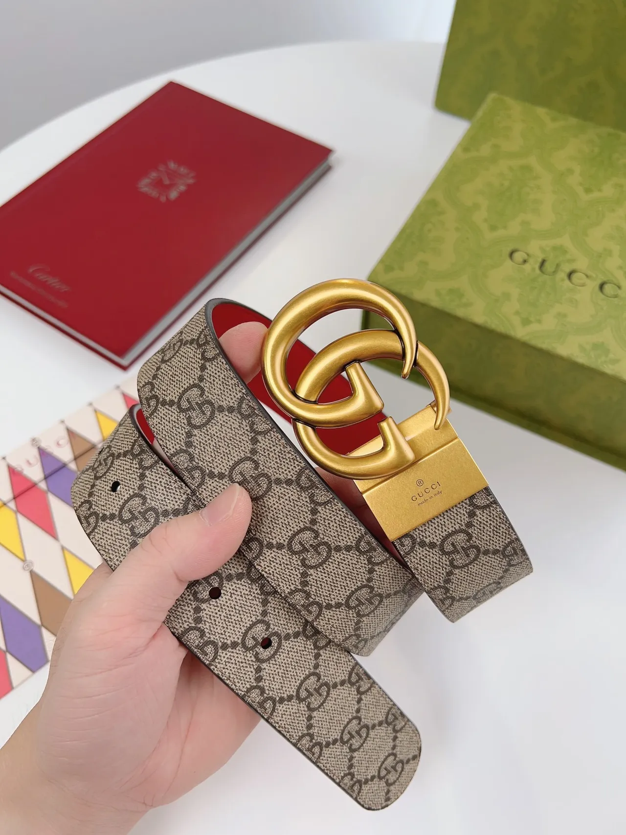 Gucci Double G लाल चमड़े की बेल्ट और GG Monogram वेबिंग लेदर बेल्ट 2