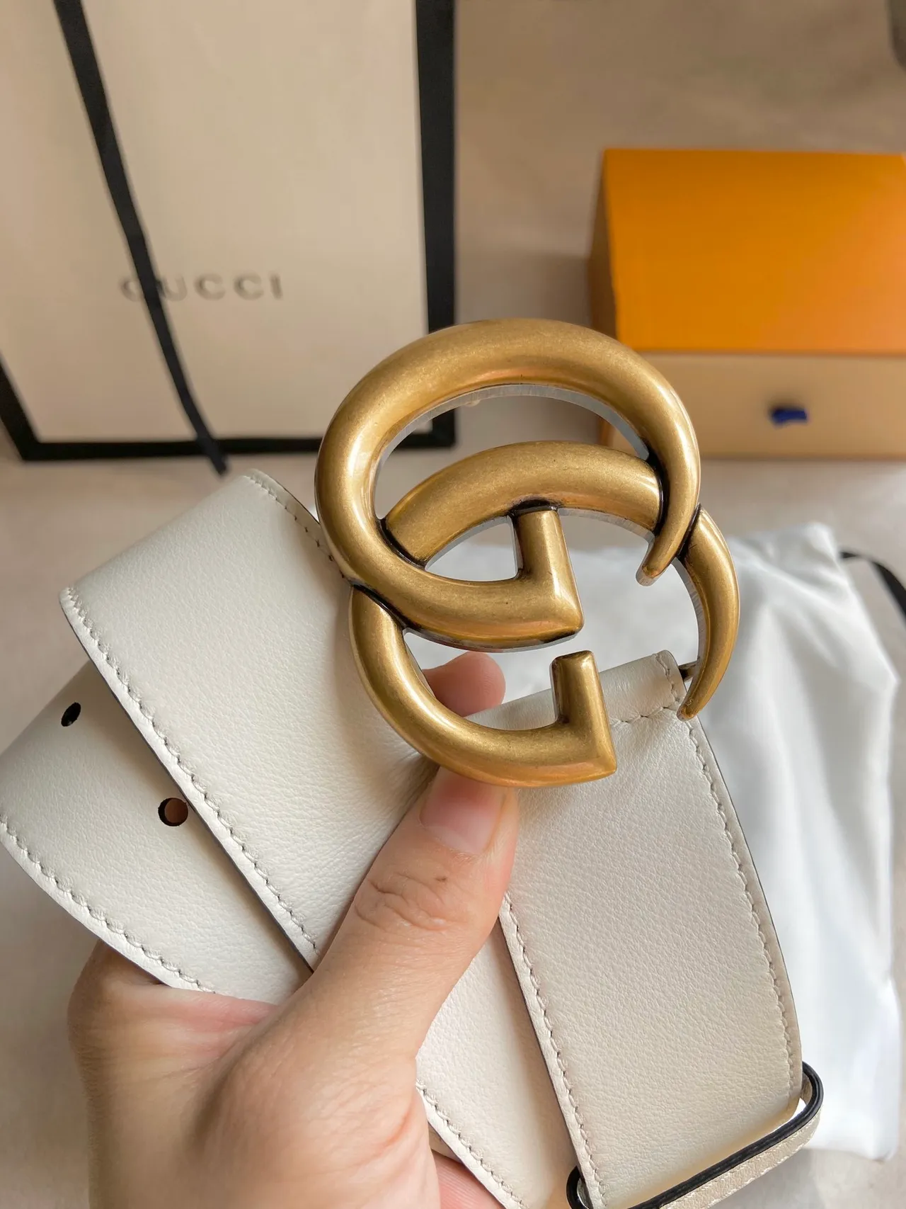Gucci GG Marmont Beige Gold Interlocking G Buckle Smooth Strap Leather Belt 2