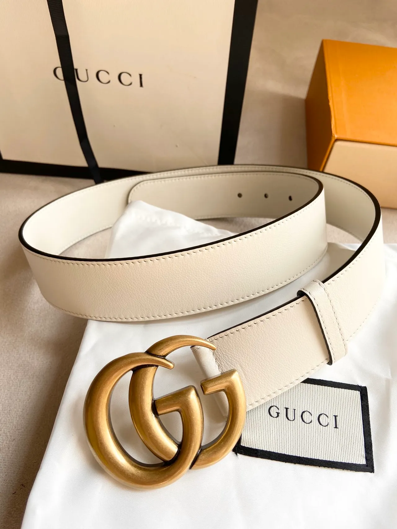 Gucci GG Marmont Beige Gold Interlocking G Buckle Smooth Strap Leather Belt 5