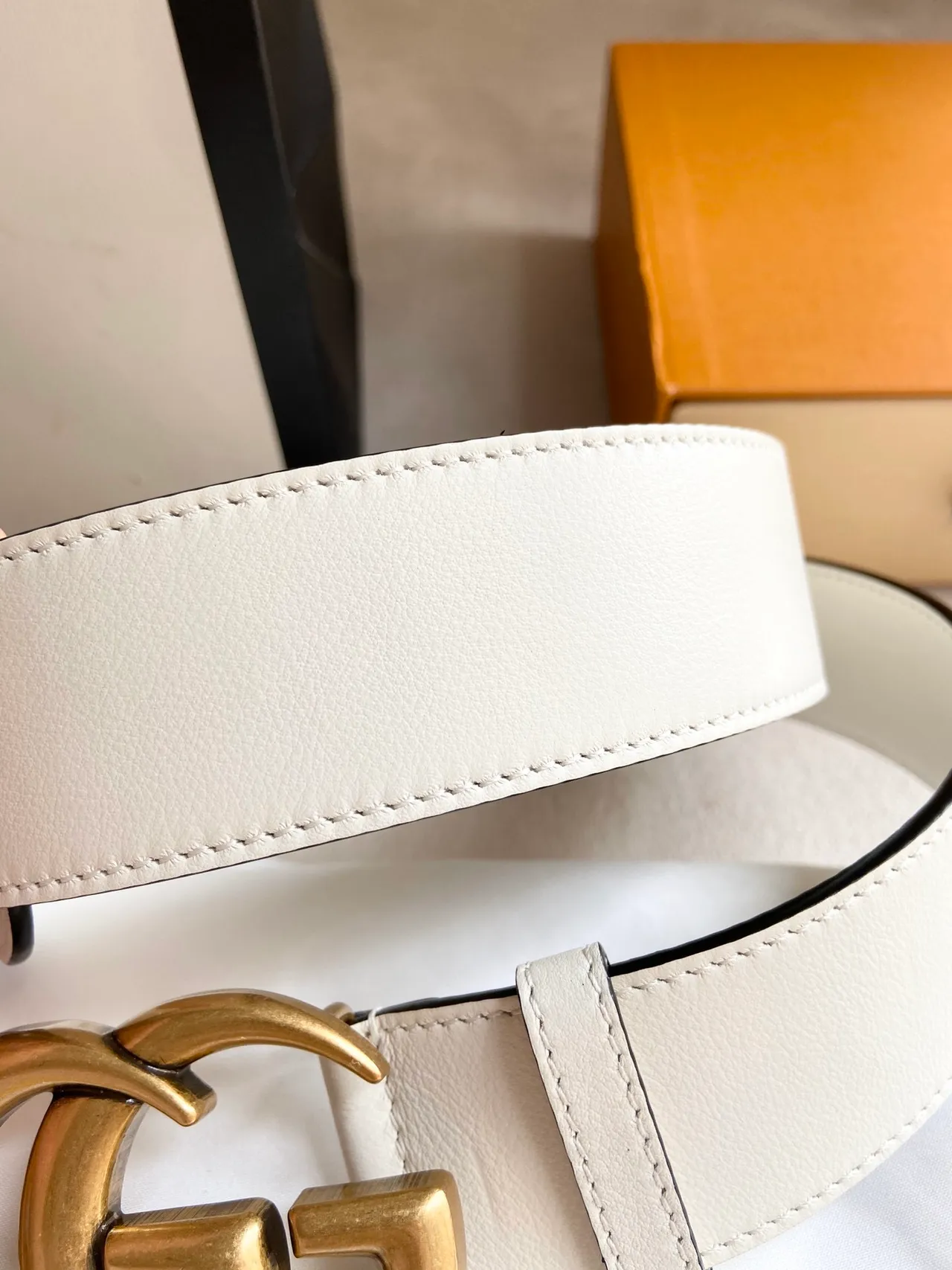 Gucci GG Marmont Beige Gold Interlocking G Buckle Smooth Strap Leather Belt 6