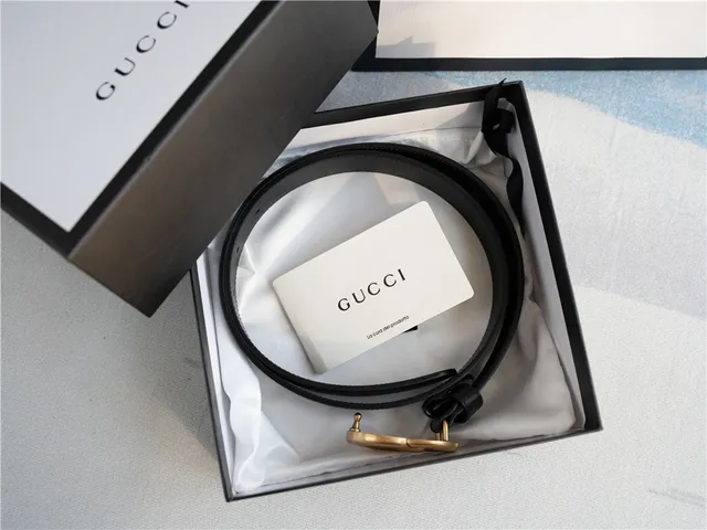 Gucci GG Marmont Black Gold Interlocking G Buckle Smooth Leather Belt 3
