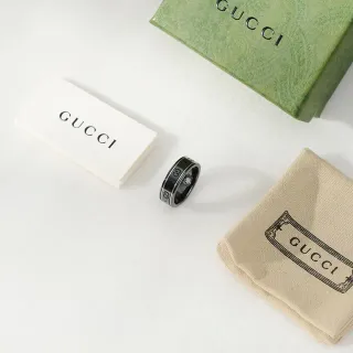 Gucci GG Marmont काली चांदी सिरेमिक बैंड interlocking G मोटिफ रिंग