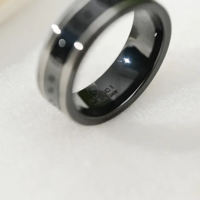 Gucci GG Marmont Black Silver Ceramic Band Interlocking G Motif Ring 2