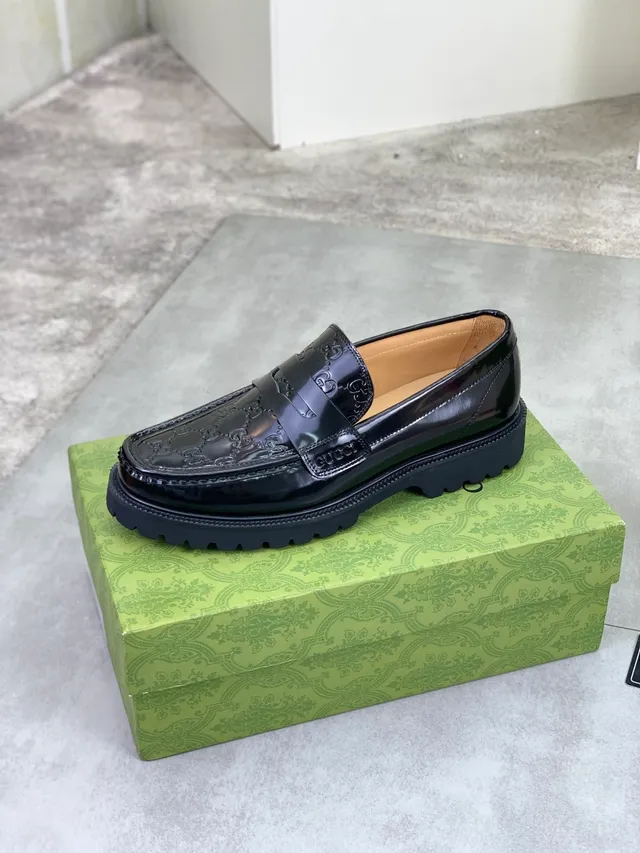 Gucci GG Marmont Loafer cuir patenté noir Loafer 4