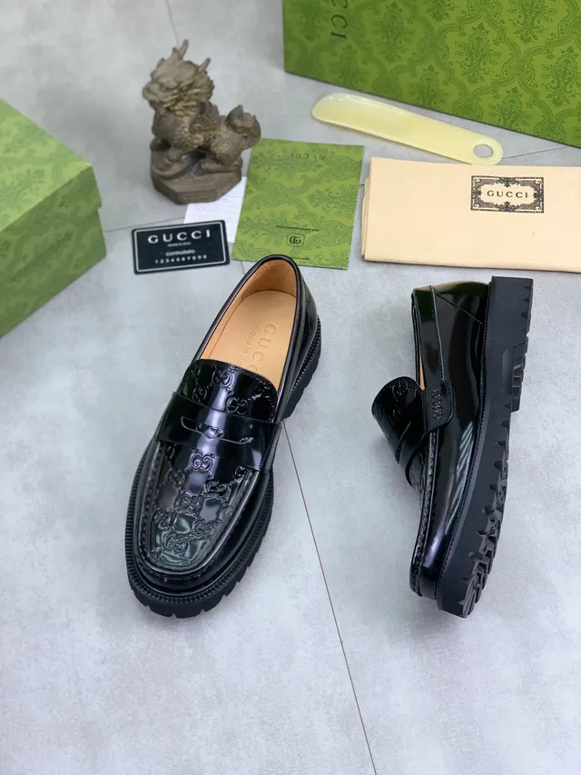 Gucci GG Marmont Loafer cuir patenté noir Loafer 5