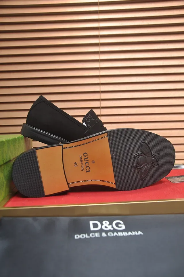 Gucci GG Marmont Loafer काला सूड 3