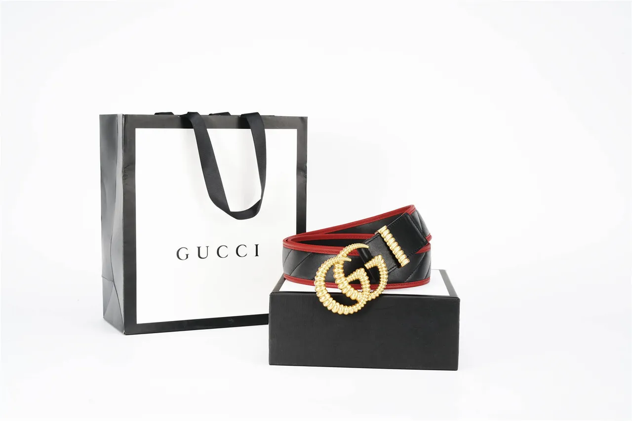 Gucci GG Marmont 绗缝黑色和红色皮革腰带 8