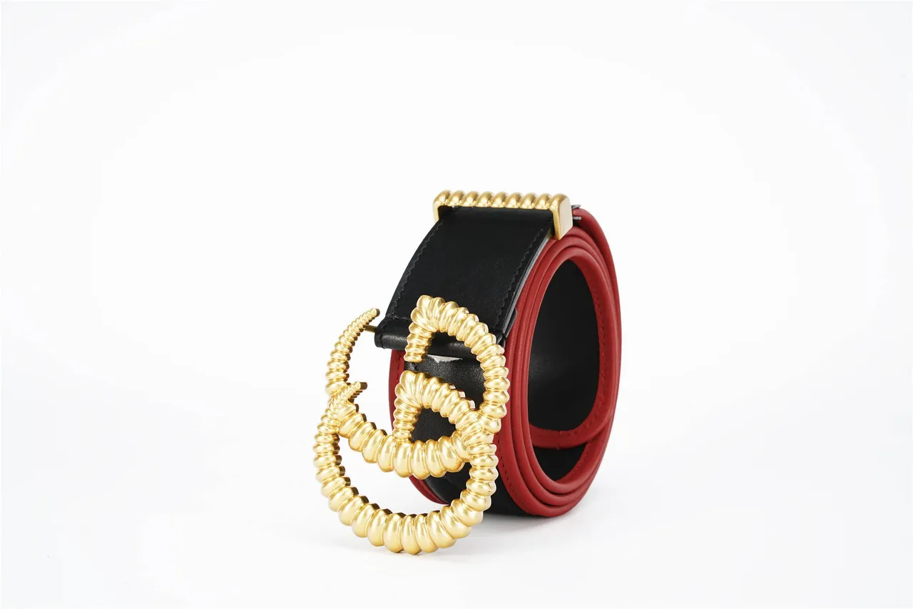 Gucci GG Marmont 绗缝黑色和红色皮革腰带 10