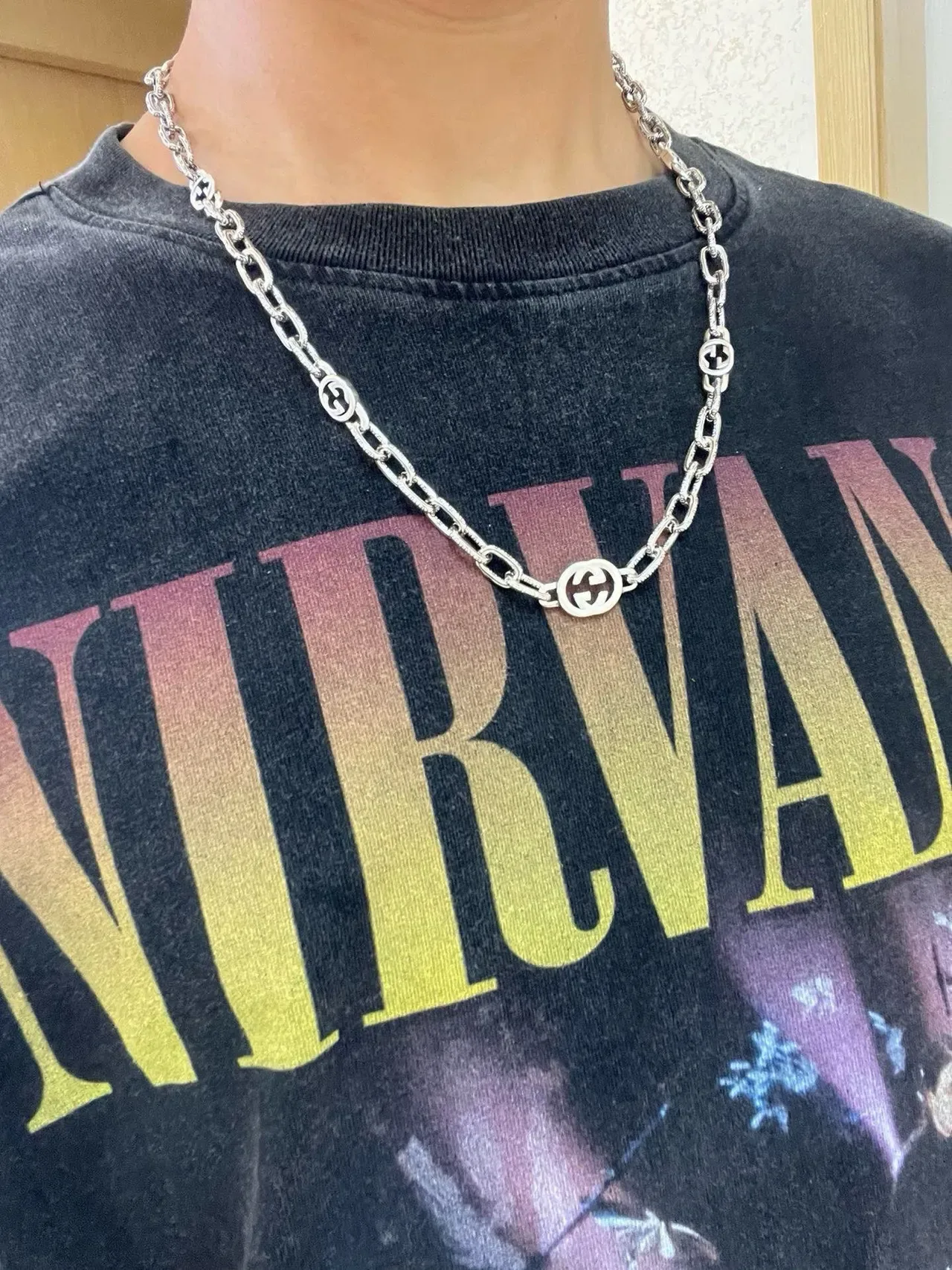 Gucci GG Marmont Plata Verde Medallones Interlocking G Cadena Texturizada de Eslabones 8