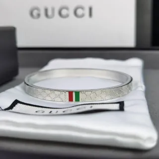 Gucci GG Marmont Pulsera Plata Roja Grabada Monograma Rayas Bandera Italiana