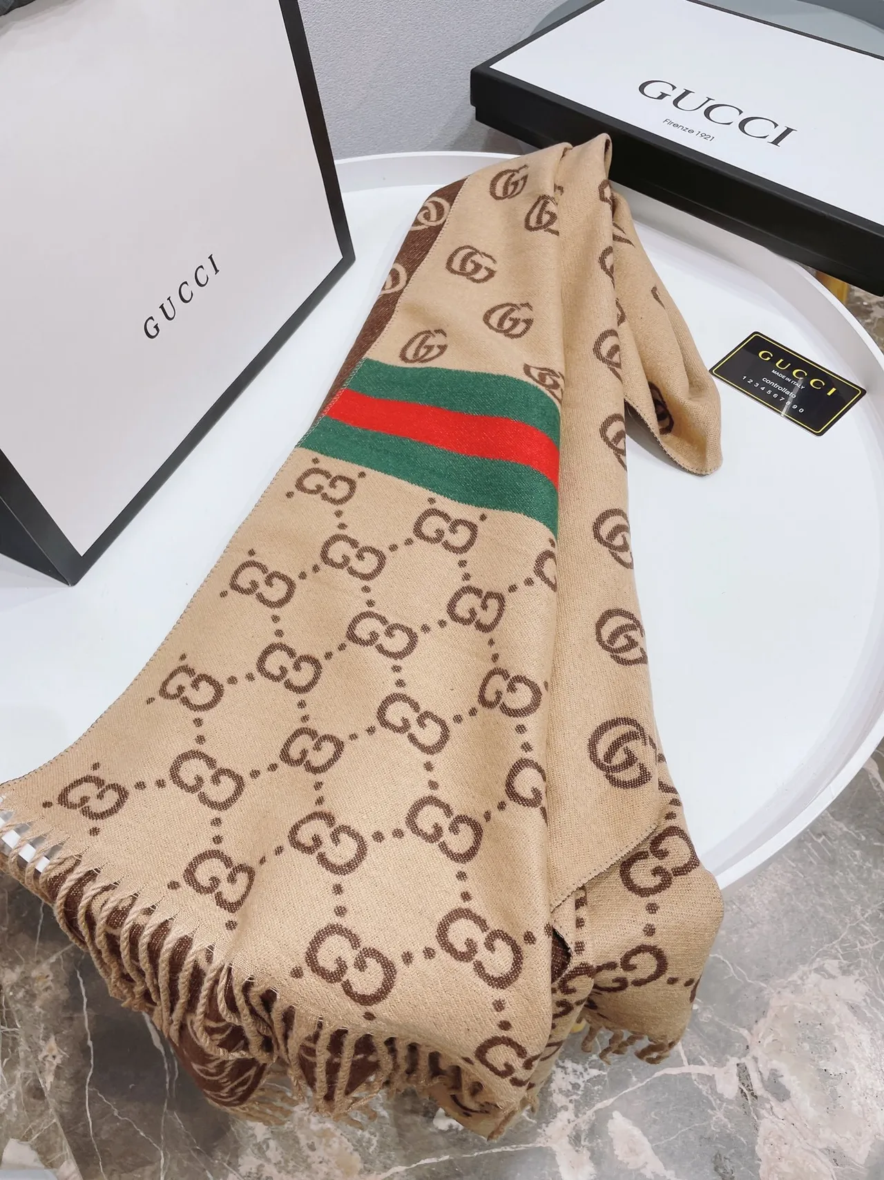 Gucci GG Monogram Rayas de Rede Cachecol de Cashmere 4