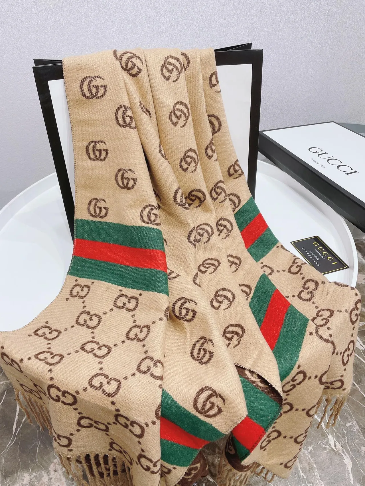 Gucci GG Monogram Rayas de Rede Cachecol de Cashmere 5