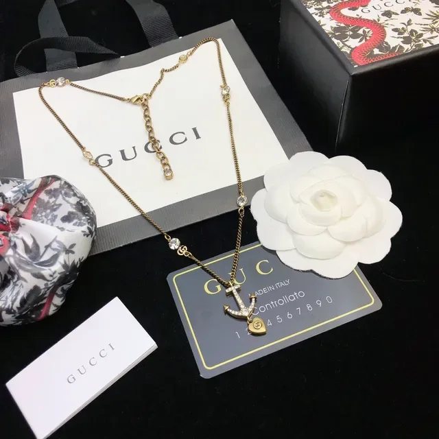 Gucci Gold White Chain Anchor Pendant Necklace 6