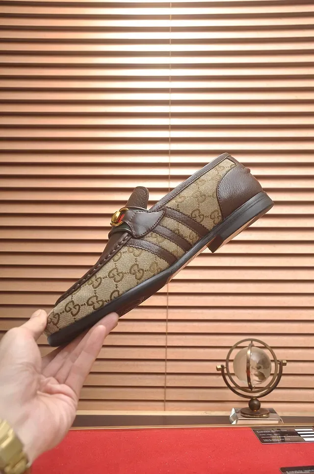 Gucci Horsebit 1955 米色和棕色 GG Monogram 乐福鞋 5