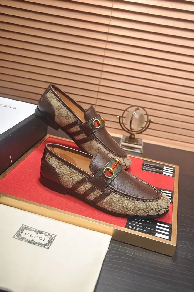 Gucci Horsebit 1955 米色和棕色 GG Monogram 乐福鞋 6
