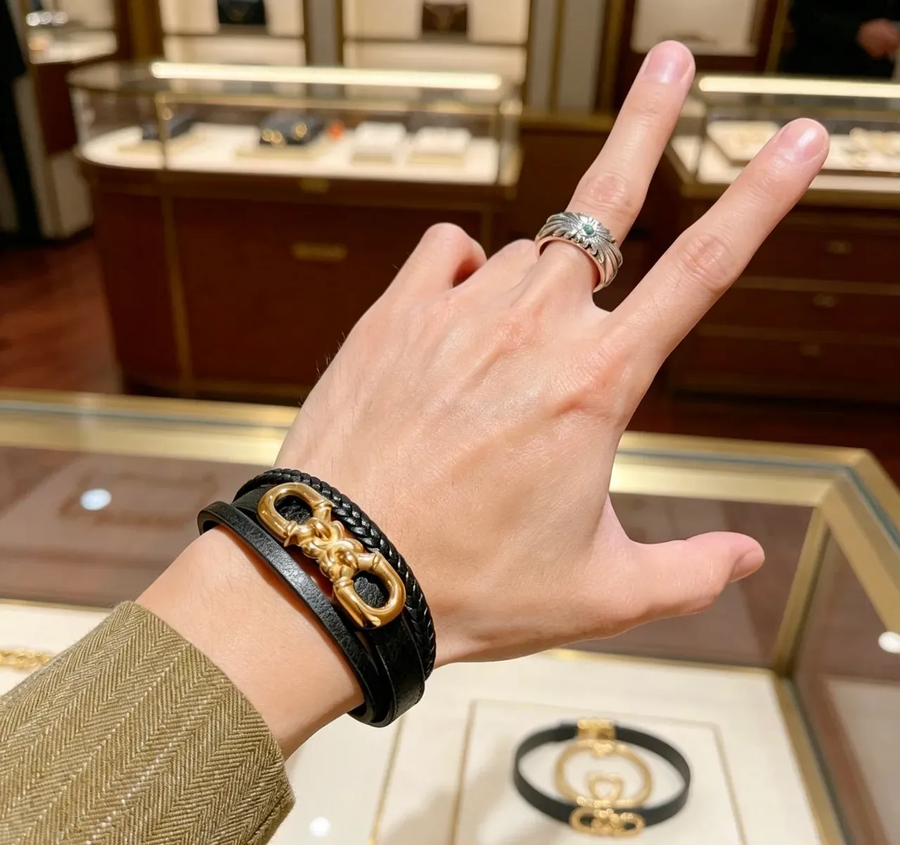 Gucci Horsebit 1955 أسود جلد مضفر ذهبي سوار 8