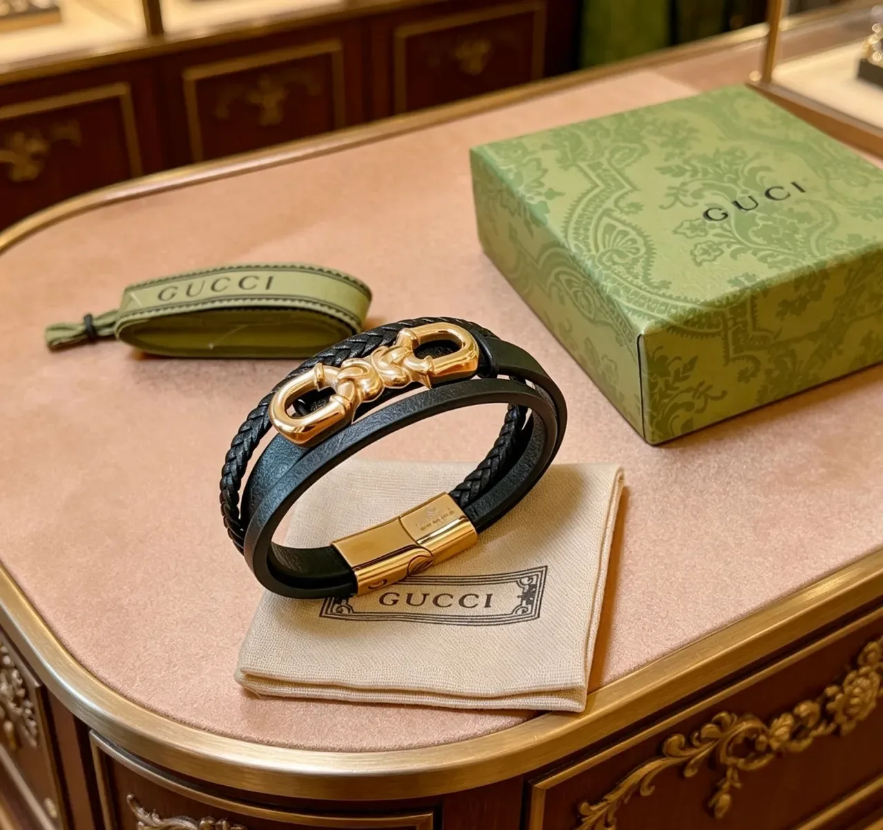 Gucci Horsebit 1955 أسود جلد مضفر ذهبي سوار 9