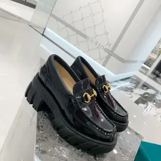 Gucci Horsebit 1955 黑色漆皮乐福鞋