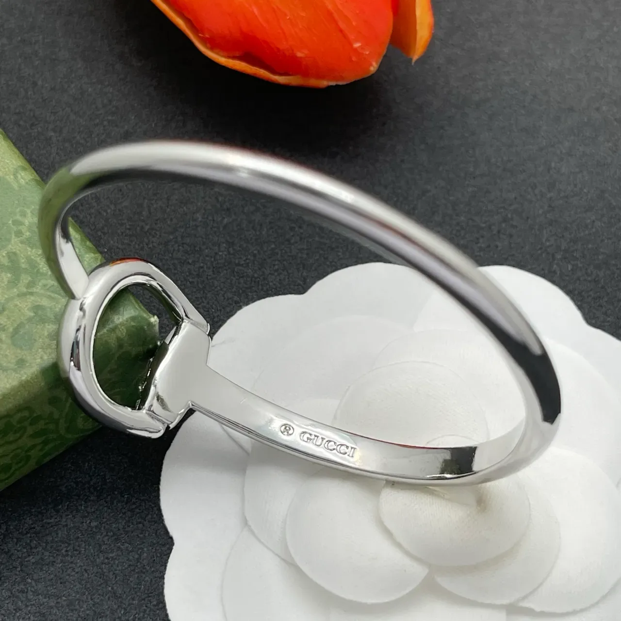 Gucci Horsebit 1955 Bracelete Aberto Pavé Cristal Prateado 3