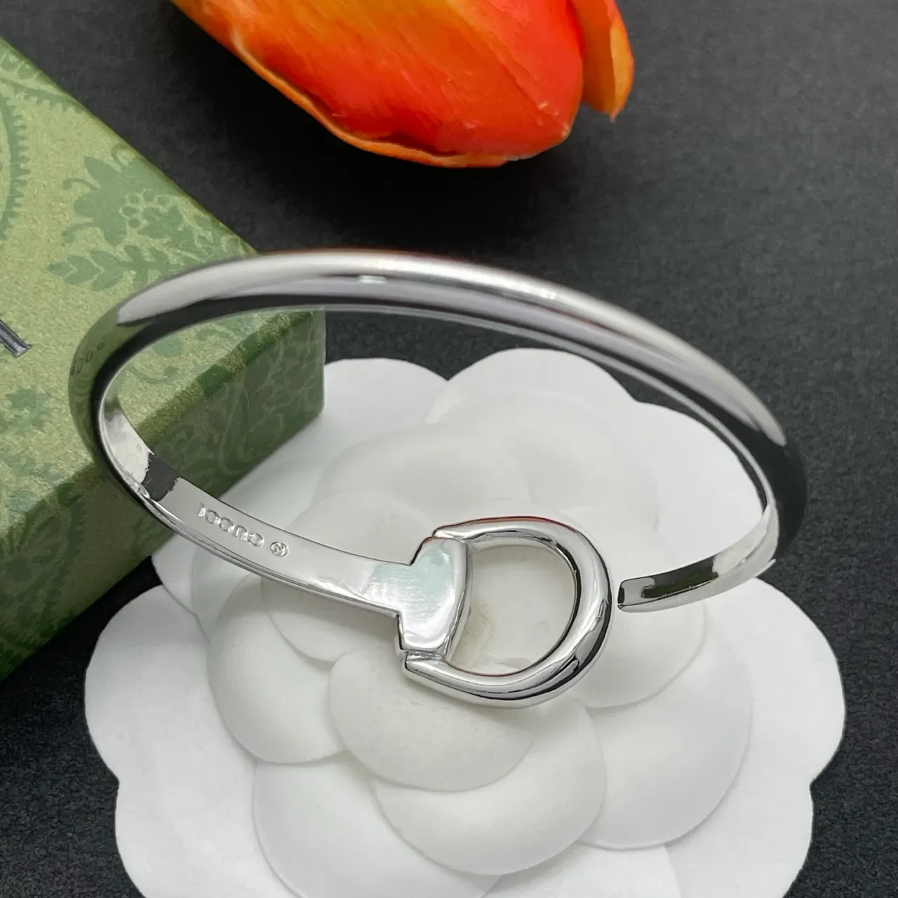Gucci Horsebit 1955 Bracelete Aberto Pavé Cristal Prateado 4