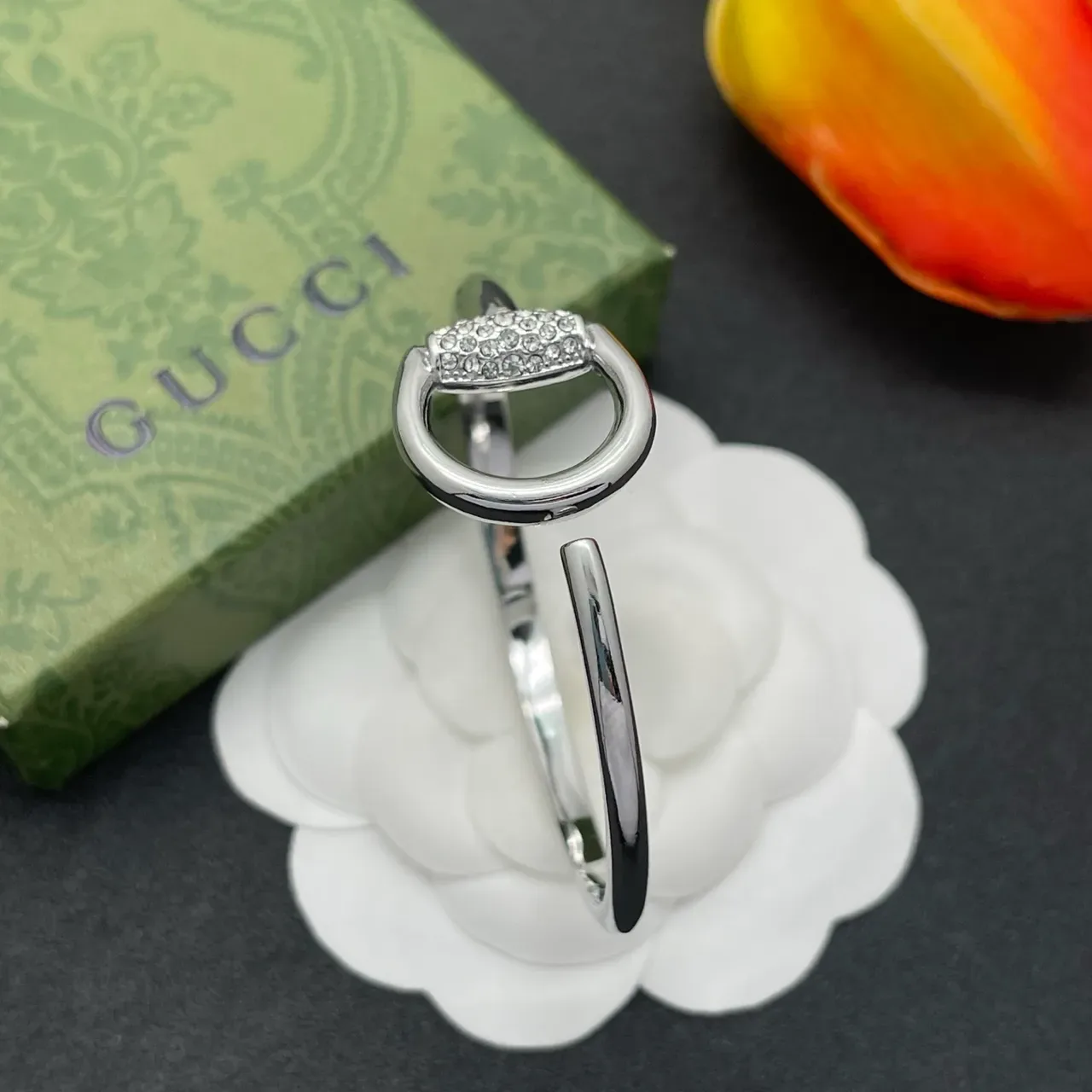 Gucci Horsebit 1955 Bracelete Aberto Pavé Cristal Prateado 6