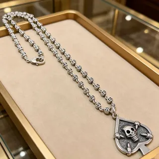 Gucci Interlocking G-Link Spade Skull পেন্ডেন্ট নেকলেস