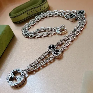 Gucci Interlocking G collier orné à maillons torsadés