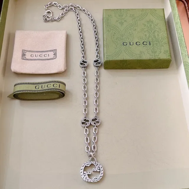 Gucci Interlocking G Ornate Twisted-Link Necklace 3