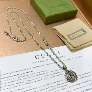 Gucci Interlocking G Sunburst Collier Pendentif