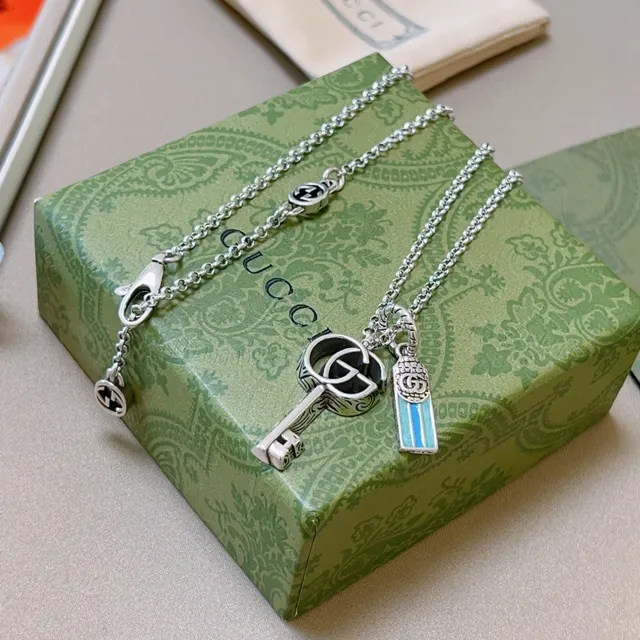 Gucci pendentif clé chaîne argentée chaîne bleue Interlocking G Logo collier 6