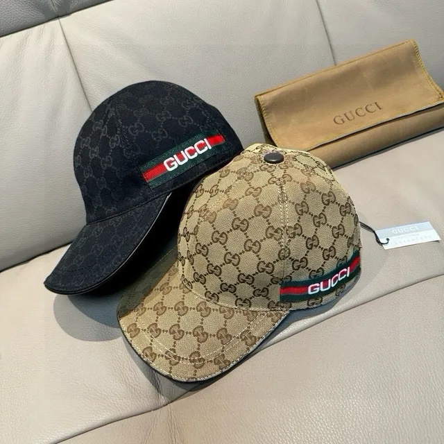 Gucci Monogram Canvas Web Stripe 棒球帽 2