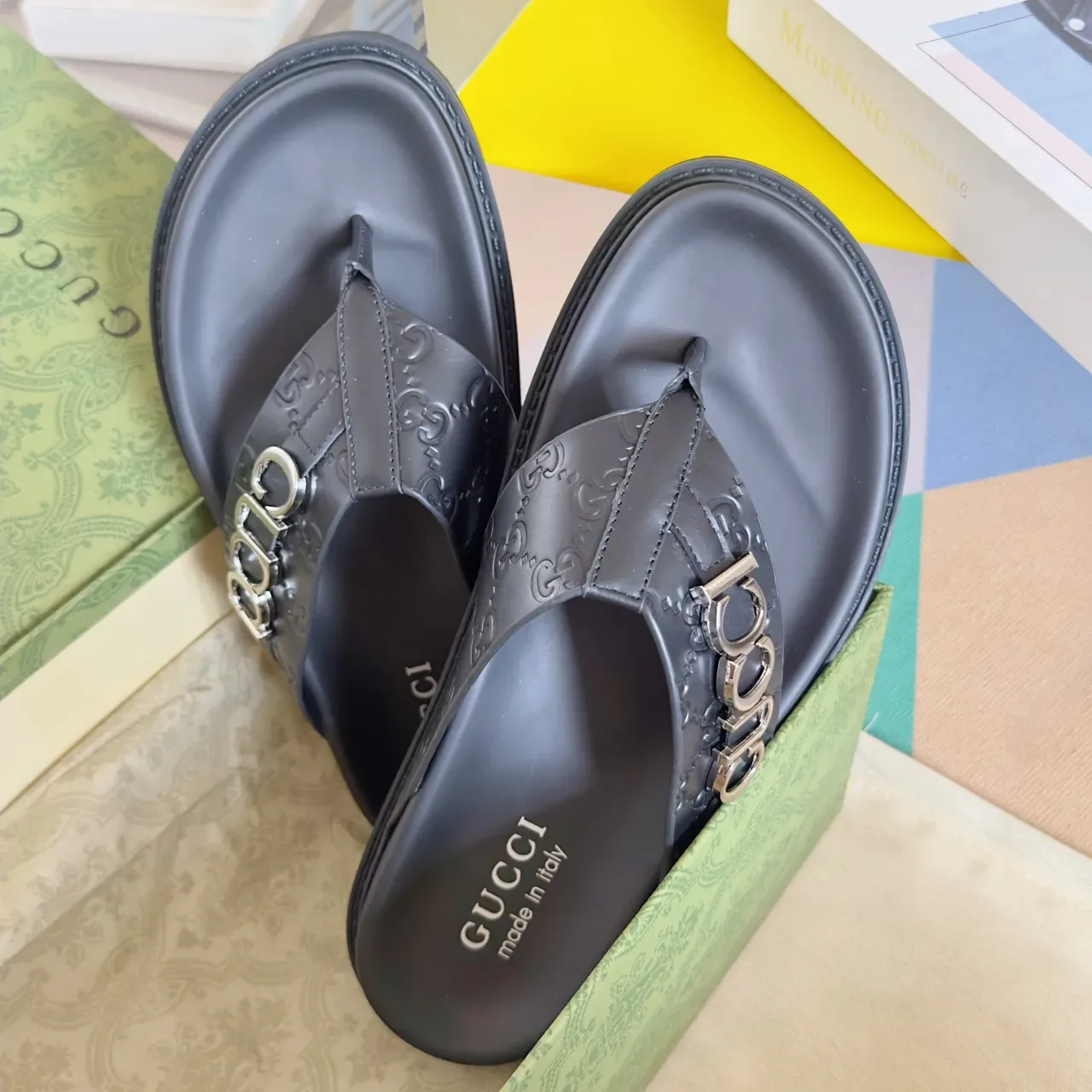 Gucci Ophidia কালো সোনা Embossed GG Monogram Interlocking G Buckles কাজুয়াল স্যান্ডেল 10