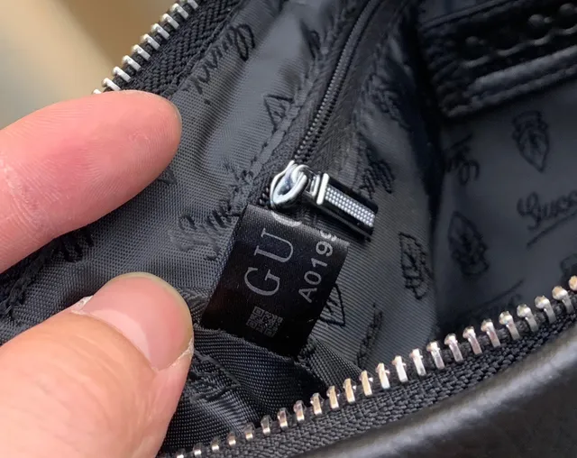 Gucci Ophidia Black Pebbled Leather Envelope Clutch 2